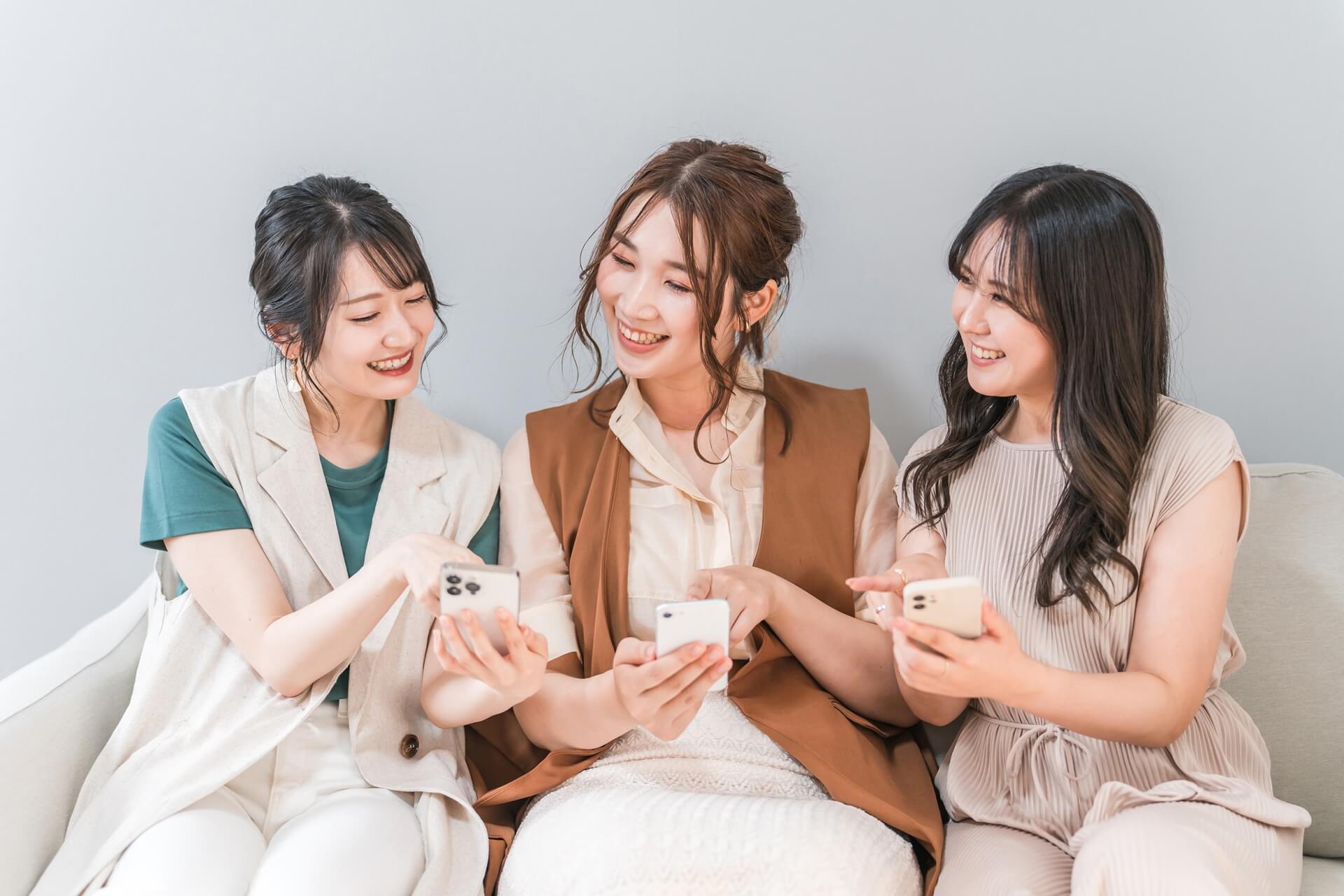 女子会でおしゃべり